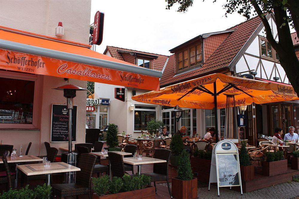 Hotel Am Alten Strom Rostock Exterior photo
